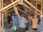 В селе Ивановка в церкви была установка куполов